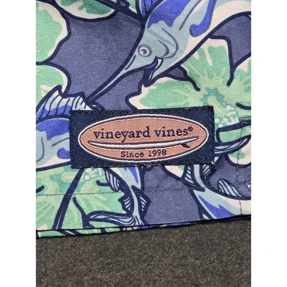 Vineyard Vines Men's Swordfish Swim Trunks Size Lg‎ Colorful Lined Beach Travel